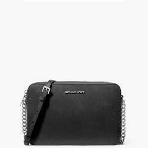 MICHAEL KORS OUTLET
Jet Set Large Saffiano Leather Crossbody Bag